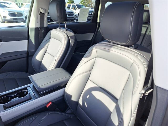 2025 Lincoln Nautilus Hybrid Premiere