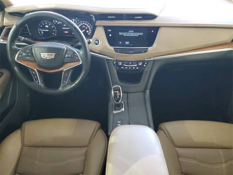 2019 Cadillac XT5 Platinum