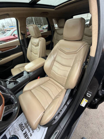 2017 Cadillac XT5 Platinum