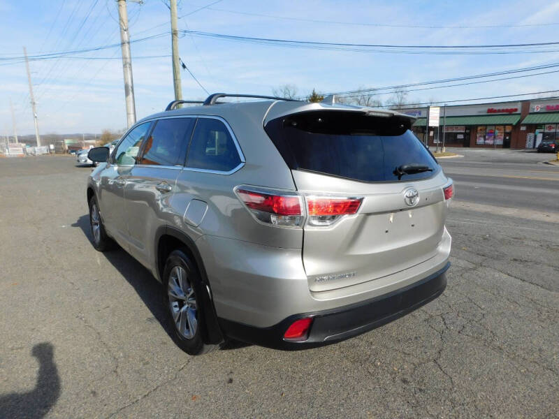 2016 Toyota Highlander LE Plus