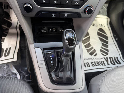 2017 Hyundai Elantra