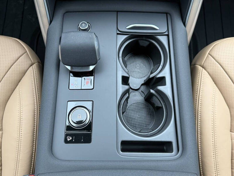 2026 Land Rover Discovery P360 Limited Edition