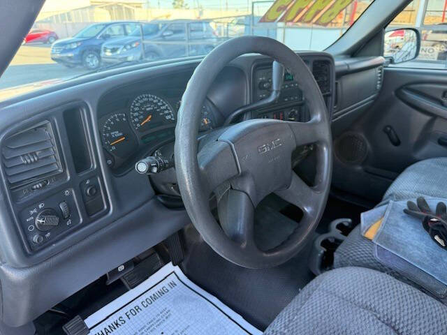 2004 GMC Sierra 2500HD