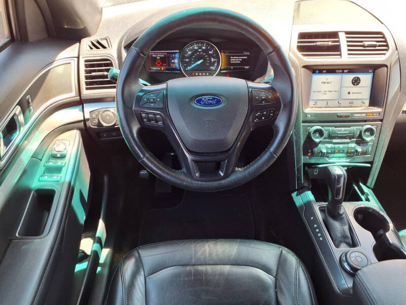 2017 Ford Explorer XLT