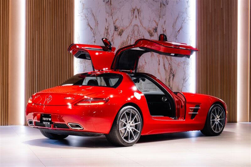 2011 Mercedes-Benz SLS AMG