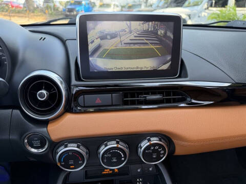 2017 FIAT 124 Spider Lusso