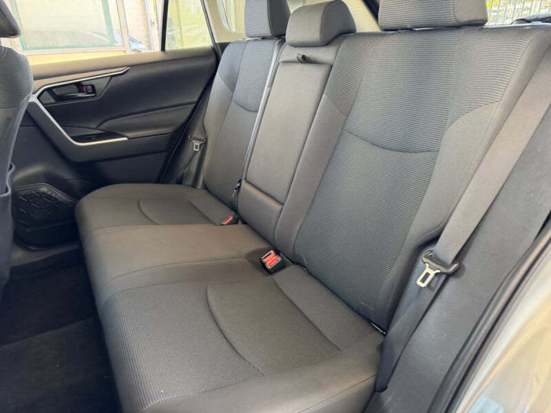 2023 Toyota RAV4 Hybrid LE