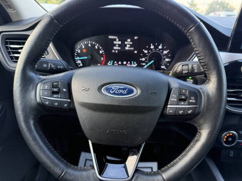 2020 Ford Escape SEL