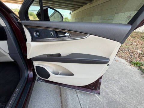 2019 Lincoln Nautilus Reserve