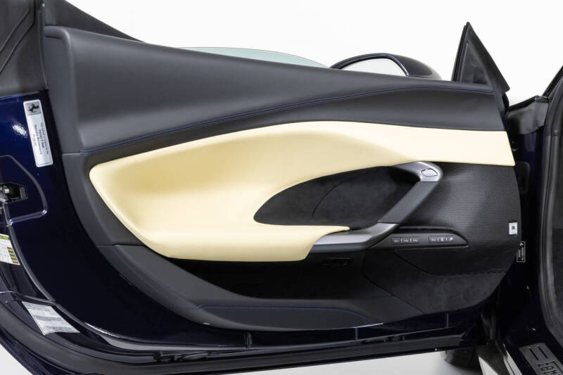 2024 Ferrari 296 GTS