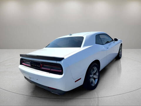 2015 Dodge Challenger SXT