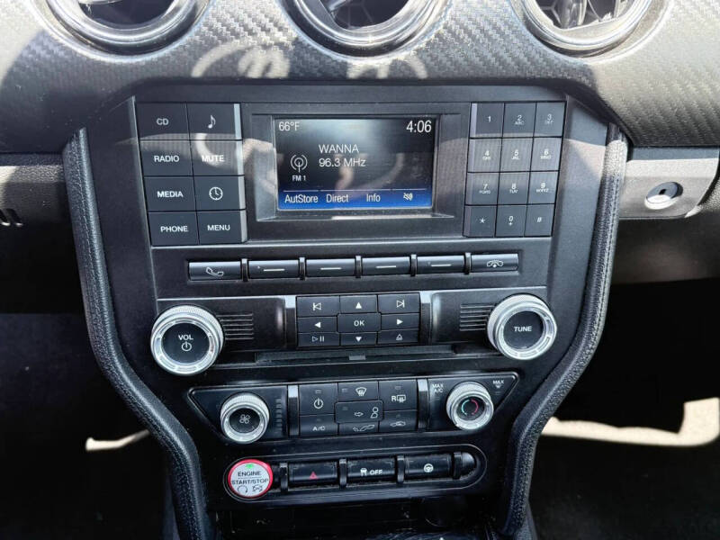 2016 Ford Mustang V6
