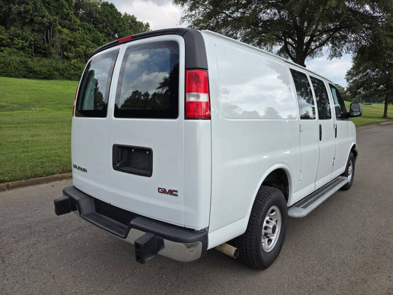 2023 GMC Savana 2500