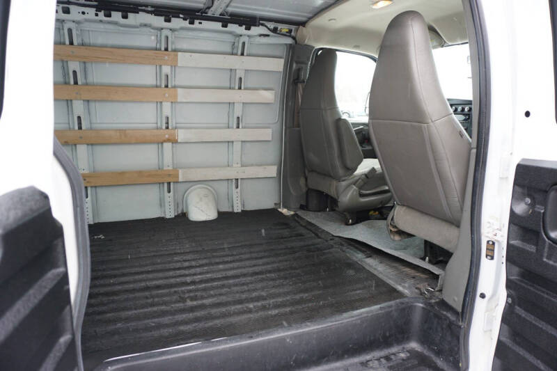 2017 GMC Savana 2500