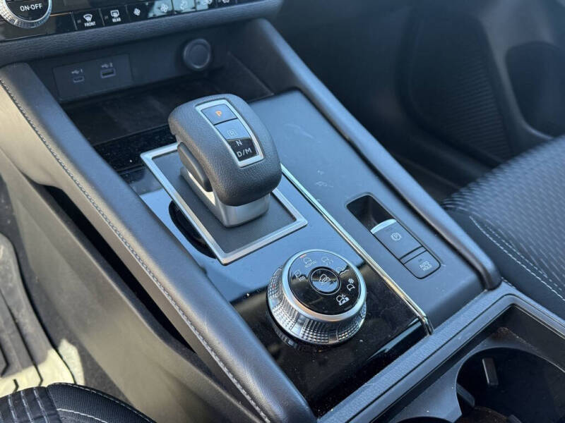 2022 Mitsubishi Outlander ES