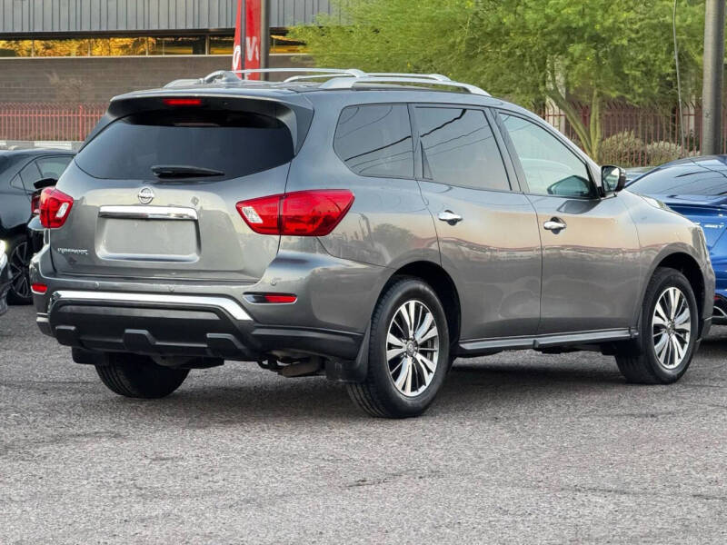 2020 Nissan Pathfinder S