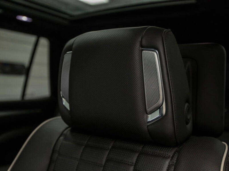 2025 Cadillac Escalade-V
