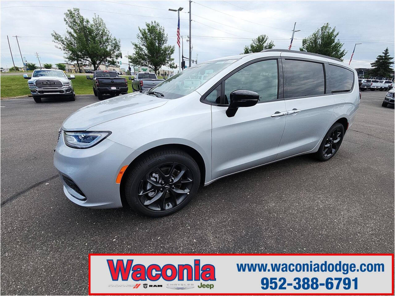 2024 Chrysler Pacifica for sale at Victoria Auto Sales in Victoria, MN