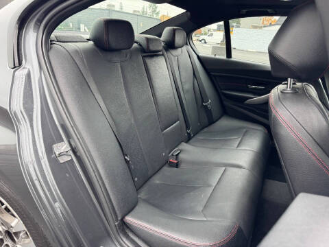 2013 BMW 3 Series 328i xDrive