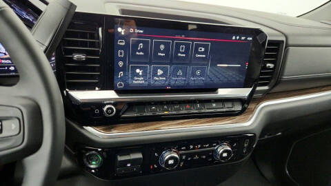 2025 GMC Sierra 1500 Elevation Standard