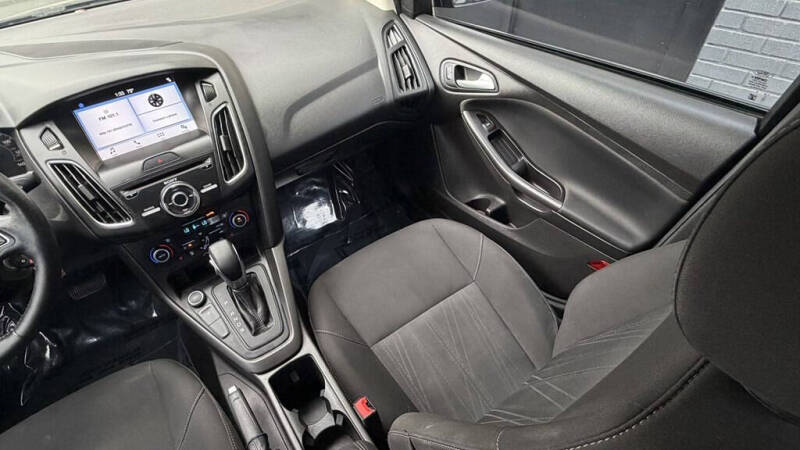 2017 Ford Focus SEL