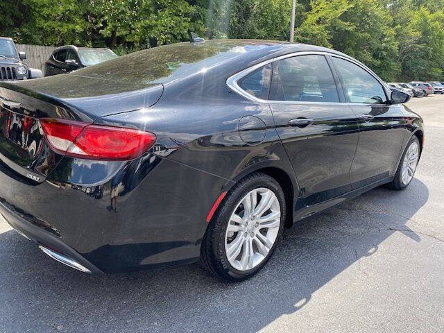 2016 Chrysler 200 Limited