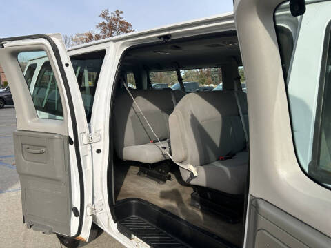 2014 Ford E-Series E-350 SD XL