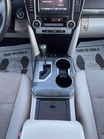 2014 Toyota Camry Hybrid XLE