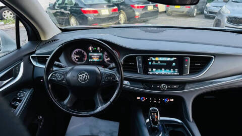 2018 Buick Enclave Essence
