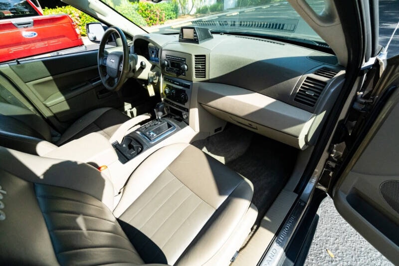 2005 Jeep Grand Cherokee Laredo