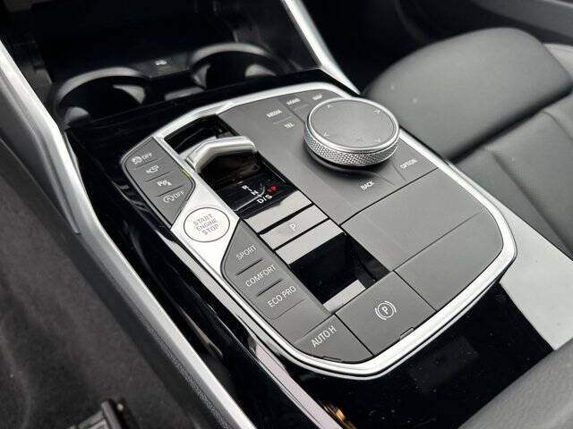 2024 BMW 3 Series 330i xDrive