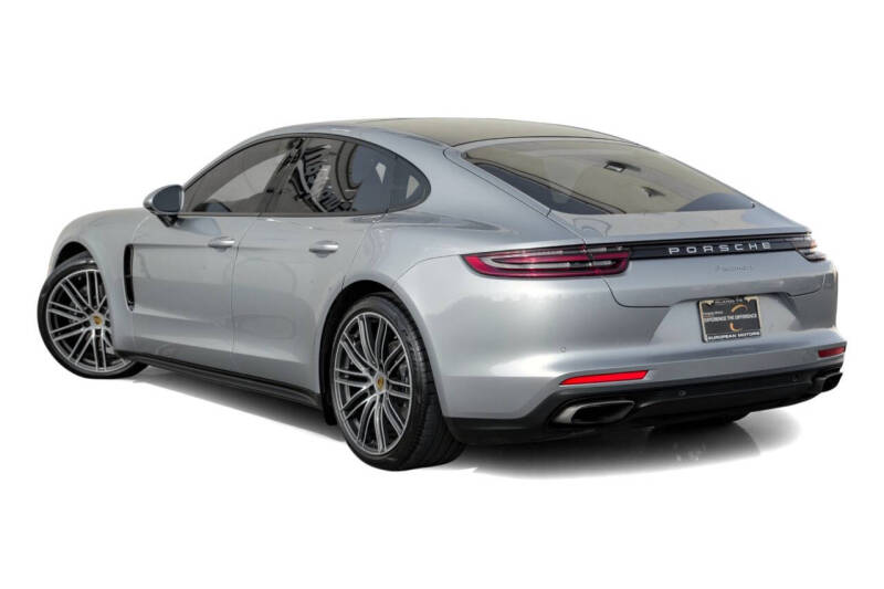 2018 Porsche Panamera