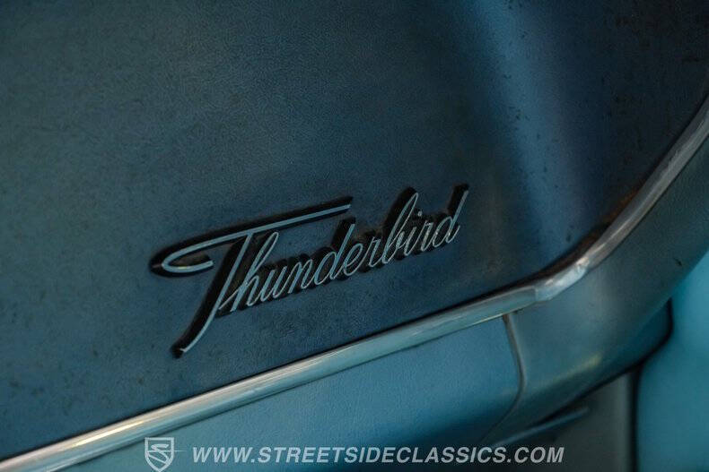 1965 Ford Thunderbird