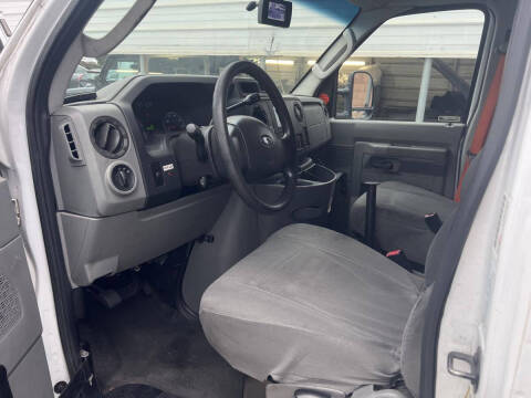 2010 Ford E-Series E-150