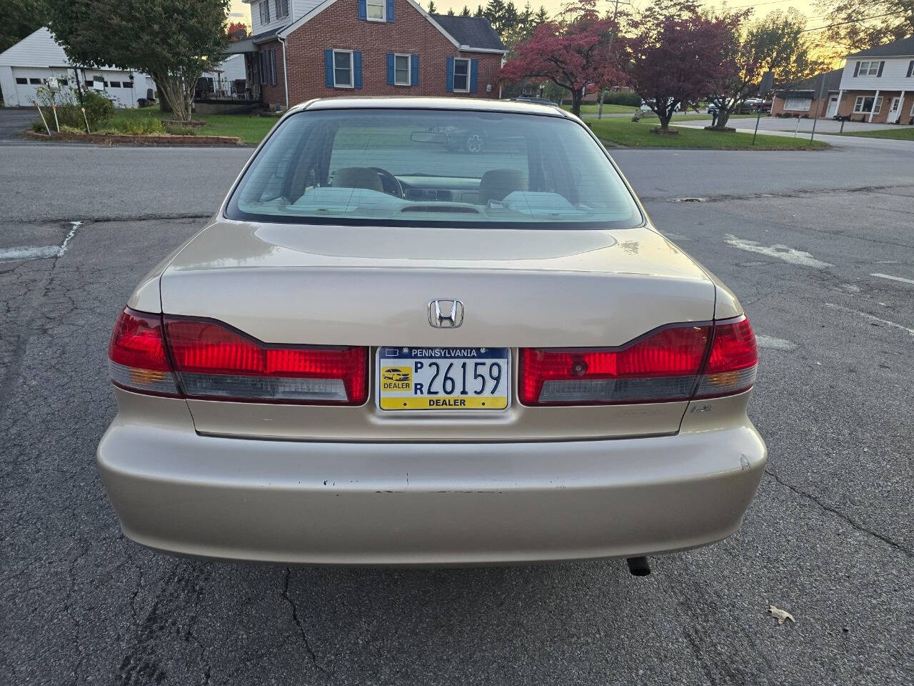 2002 Honda Accord for sale at QUEENSGATE AUTO SALES in York, PA