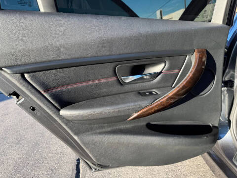 2015 BMW 3 Series 328i