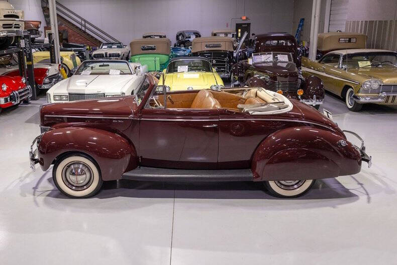 1940 Ford Deluxe