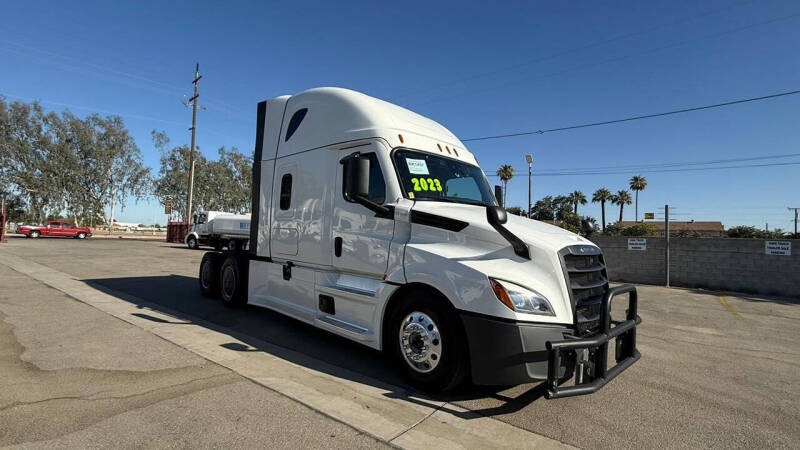 2023 Freightliner Cascadia