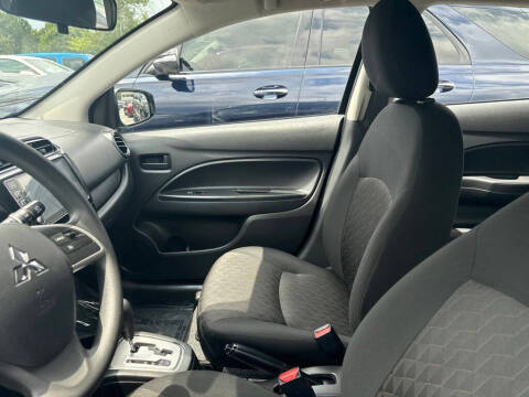 2024 Mitsubishi Mirage ES