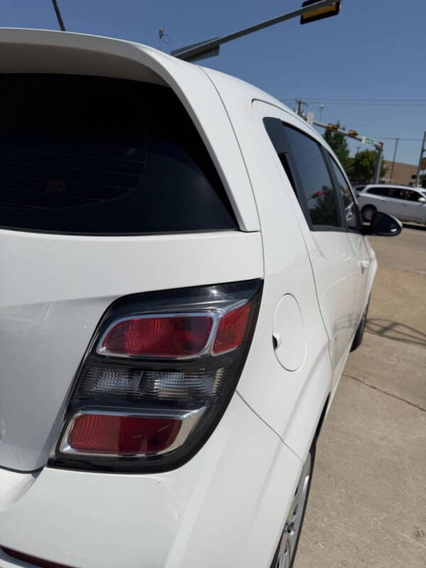 2020 Chevrolet Sonic LT