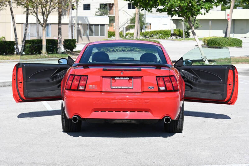 2004 Ford Mustang Mach 1 Premium