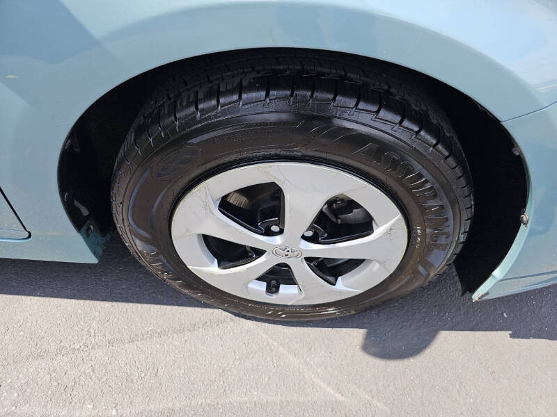 2013 Toyota Prius Two
