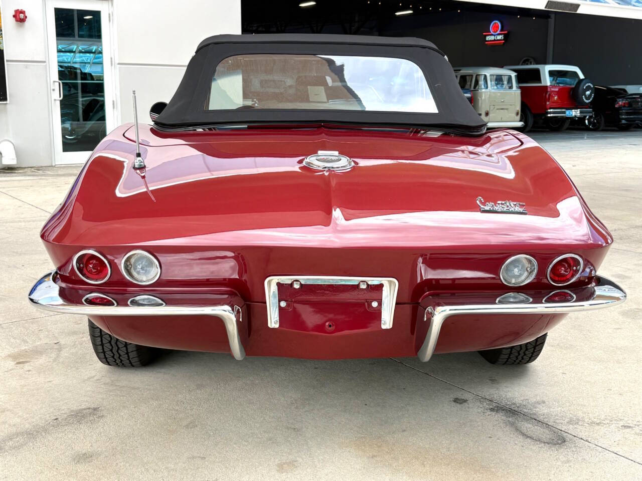 1966 Chevrolet Corvette 40