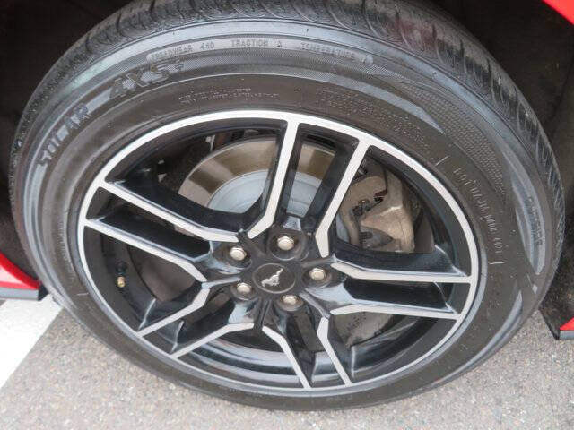 2021 Ford Mustang EcoBoost