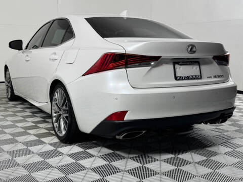 2018 Lexus IS 300