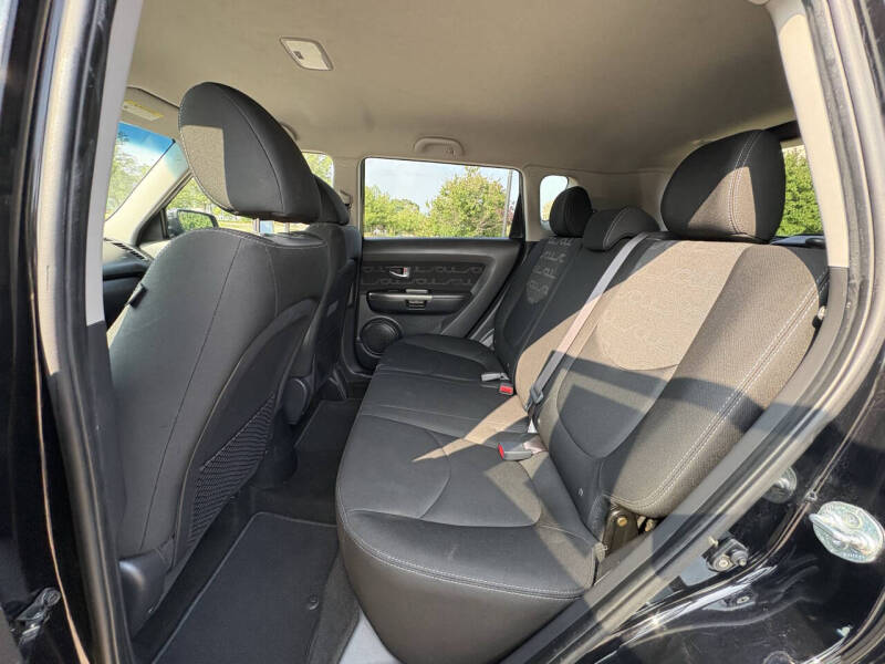 2013 Kia Soul +