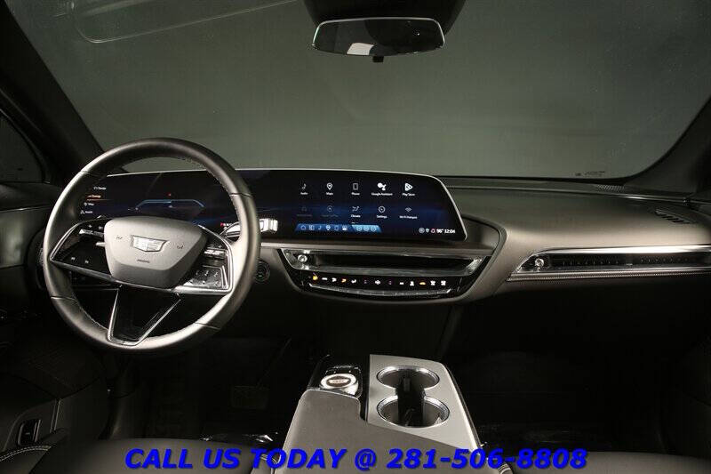 2024 Cadillac LYRIQ Tech