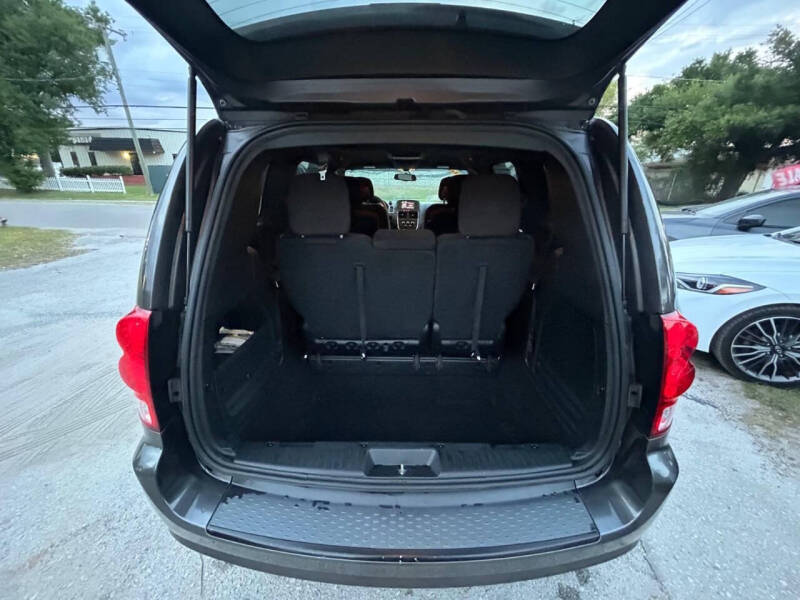 2015 Dodge Grand Caravan SE