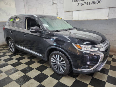 2020 Mitsubishi Outlander SE