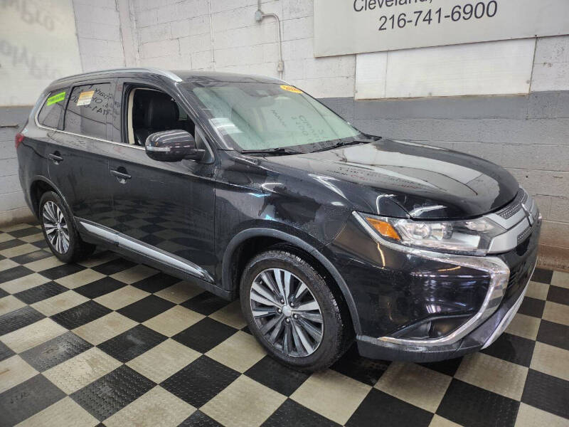 2020 Mitsubishi Outlander SE